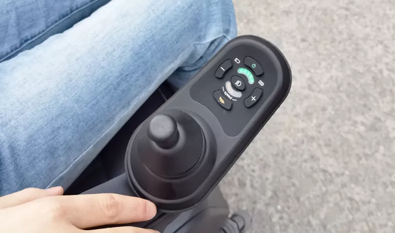 Interrupteur de commande d'accoudoir de siège