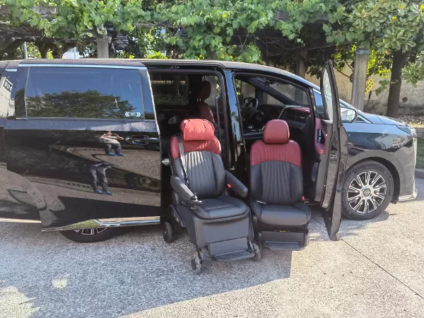 Trumpchi E9 Middle Row et copilote Sièges pivotants modifiés