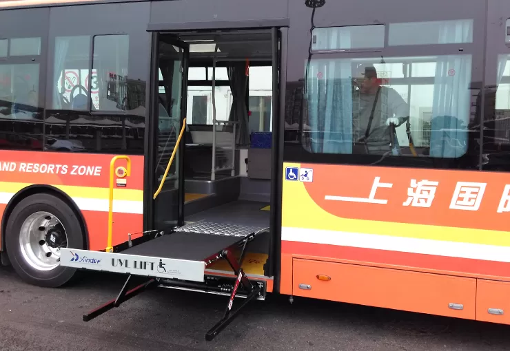 UVL-700-S/1300-S élévateur en fauteuil roulant (sous l'étape)