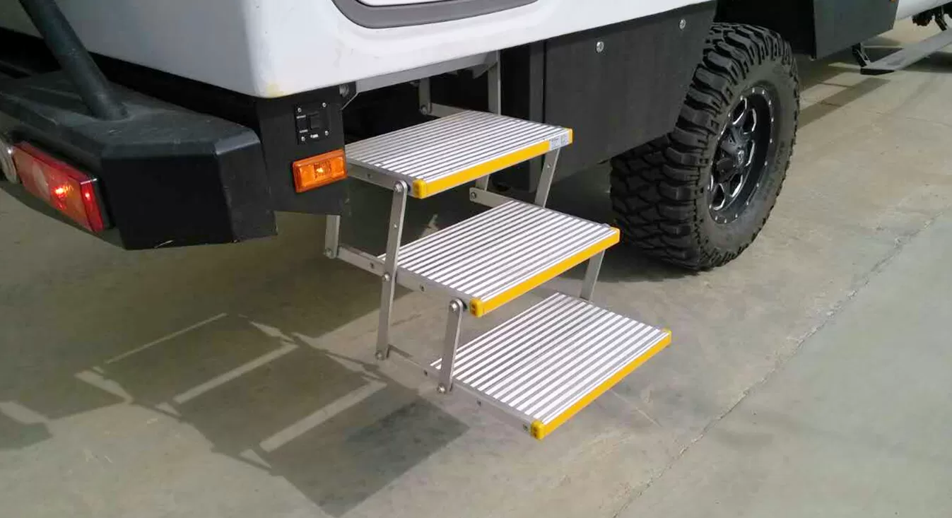 Étuis d'étape de véhicule