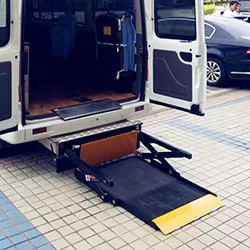 Van Ascenseur en fauteuil roulant